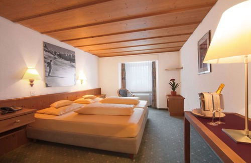 Spluegen Hotel | Hotel Bodenhaus