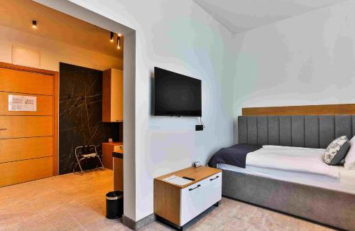 Radanovici Hotel | Hotel Boka