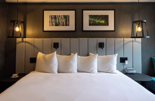Downtown Montreal Hotel | Hotel Bonaventure Montreal