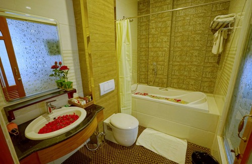 Mandalay Hotel | Hotel Boss