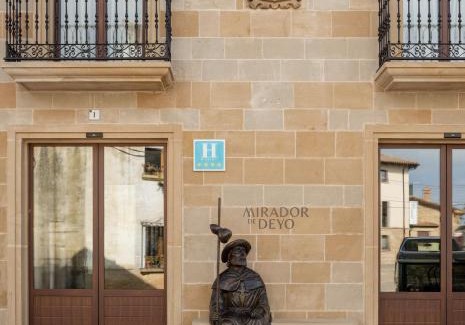 Villamayor de Monjardin Hotel | Hotel Boutique Mirador de Deyo