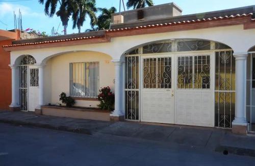 Los Mochis House | Hotel Boutique Los Arcos