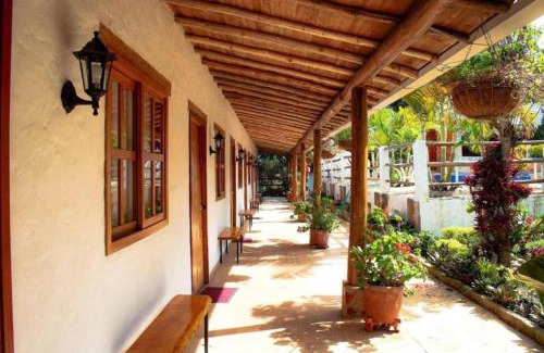 Los Santos Hotel | Hotel Boutique Santa Clara Mesa de los Santos