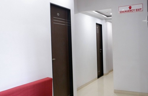 Girgaon Hotel | Hotel Briteway