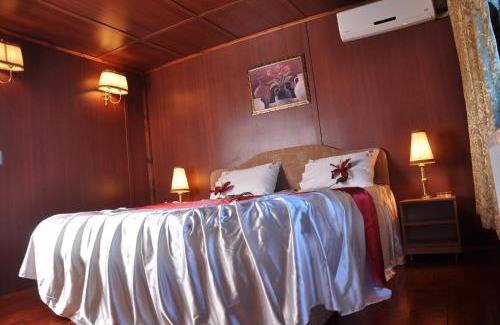 Veles Boat Rental | Hotel Brod Panini Veles