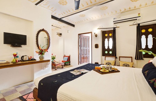 Orchha Hotel | Hotel Bundelkhand Riverside