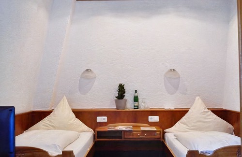 Hoechst im Odenwald Hotel | Hotel Burg Breuberg
