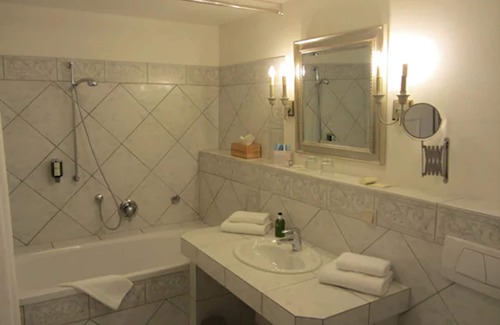Wanzleben-Borde Hotel | Hotel Burg Wanzleben