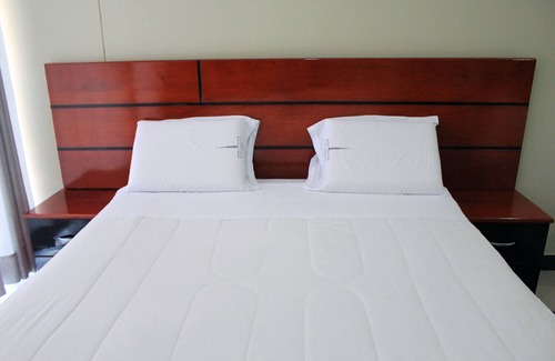 Quillabamba Hotel | HOTEL BURJ KHALIFA