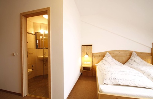 Egling Hotel | Hotel Cafe Hanfstingl