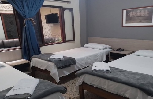 Caldas Hotel | Hotel Caldas Plaza