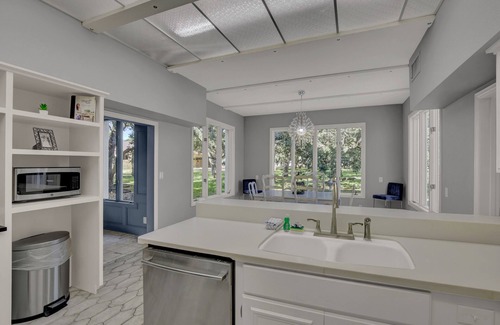 New Braunfels House | Hotel California - Stunning Estate La Dolce Vita