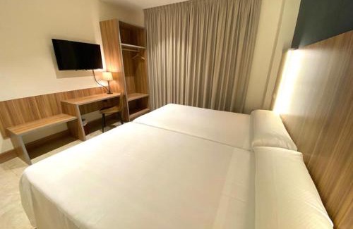 Duenas Hotel | Hotel Camino Real