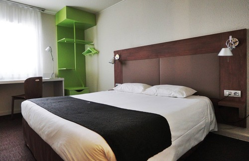 Chaville Hotel | Hotel Campanile Paris Ouest - Chaville