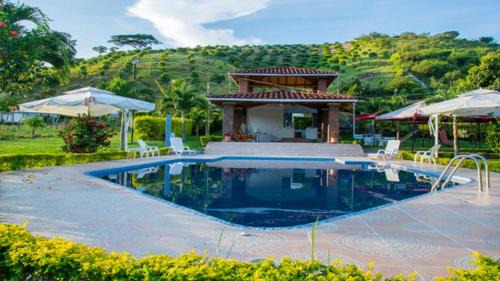 Toro Hotel | Hotel Campestre La María Toro Valle