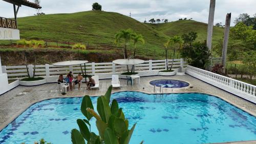 Sonson Hotel | HOTEL CAMPESTRE LAS CAVERNAS