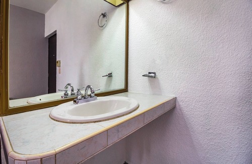 Downtown Guadalajara Hotel | Hotel Canada
