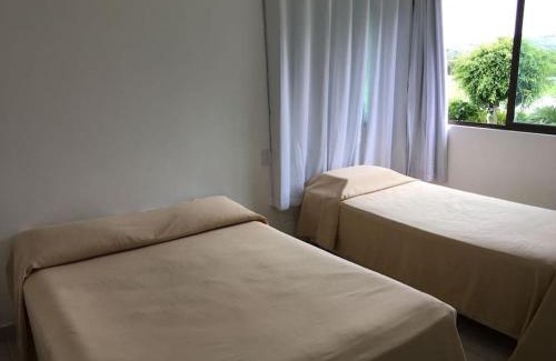 Maria Auxiliadora House | Hotel Canariu's Gravatá - Flat térreo com duas suítes (até 8 pessoas)