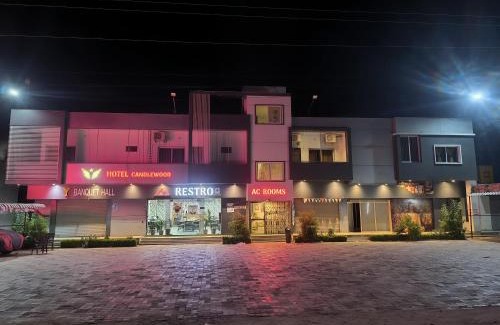 Abu Road Hotel | Hotel Candlewood Bar & Restro