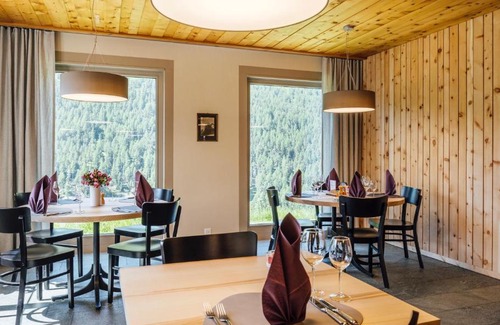 Cresta Hotel | Hotel Capetta
