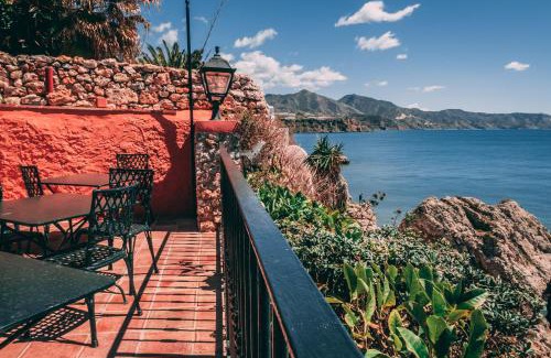 Nerja City Centre Hotel | Hotel Carabeo