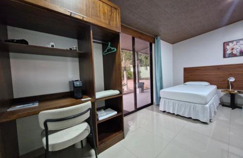 Villarreal Hotel | Hotel Carlota Tamarindo