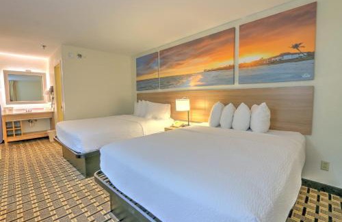 Palmetto Dunes Apartment | Hotel Carolina - Suite 2 Queen Beds
