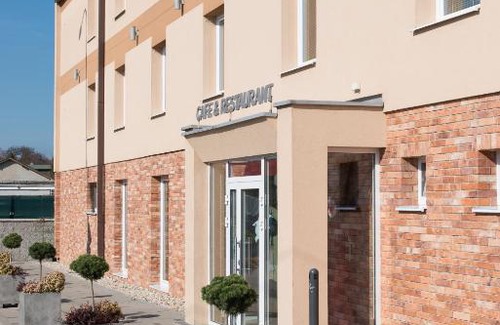 Rimavska Sobota Hotel | Hotel Carrera