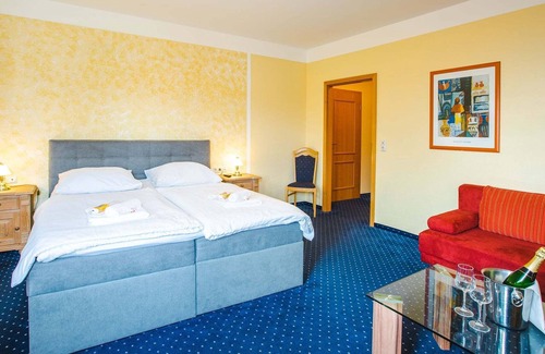 Effeld Hotel | Hotel CASA Altstadt