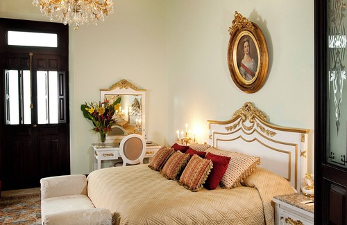 Zona Paseo Montejo Hotel | Hotel Casa Azul