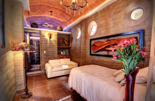 Atascadero Hotel | Hotel Casa Angelitos