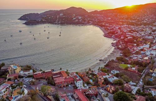 Playa la Madera Hotel | Hotel Casa Sun and Moon