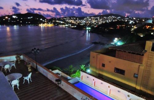 Playa la Madera Hotel | Hotel Casa Sun and Moon