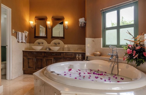 La Suiza Hotel | Hotel Casa Turire