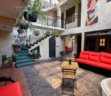 San Juan La Laguna Hotel | Hotel Casa Vieja