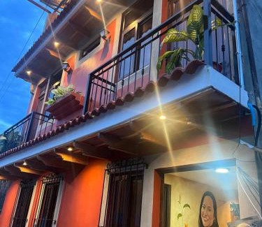 San Juan La Laguna Hotel | Hotel Casa Vieja