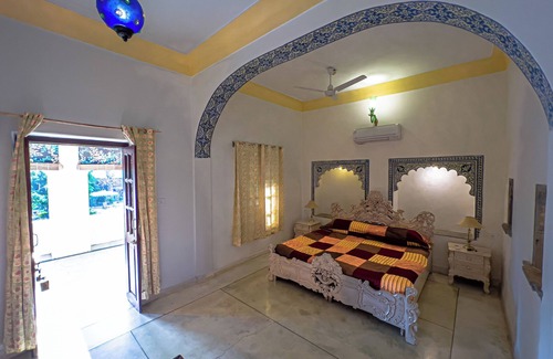 Chittorgarh Hotel | Hotel Castle Bijaipur