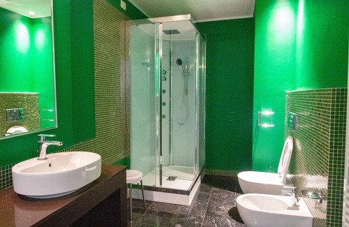 Novara Hotel | Hotel Cavour by LVG Hotel Collection
