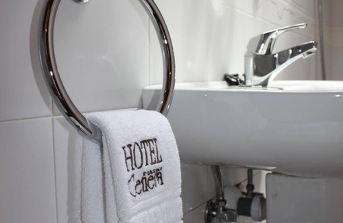 Cenera Hotel | Hotel Cenera