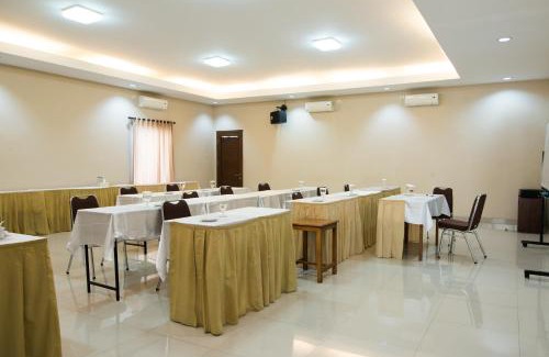 Cepu Hotel | Hotel Cepu Indah 1