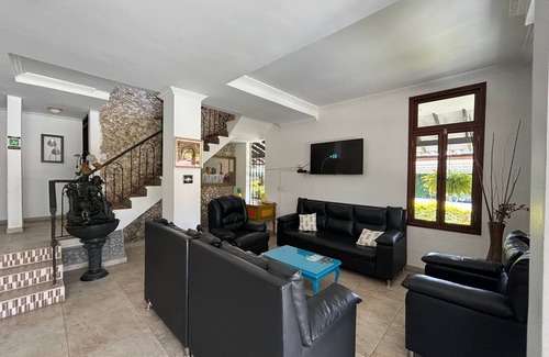 Cerritos Hotel | HOTEL CERRITOS PLAZA