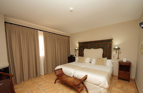 Alcazar de San Juan Hotel | Hotel Château Viñasoro