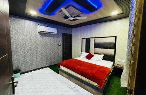Dhanauli Hotel | hotel chahat palace