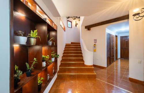 El Eden Hotel | Hotel Chalet El Castillo by Majuva