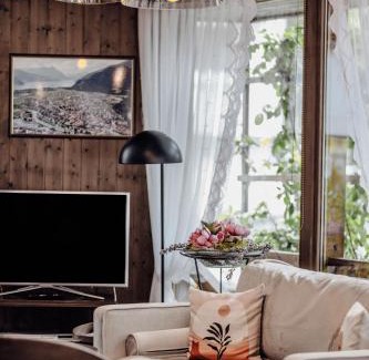 Unterseen Hotel | Hotel Chalet Swiss