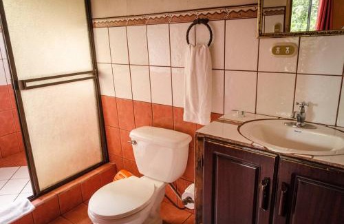 Sabanilla Hotel | Hotel Chalets Los Volcanes