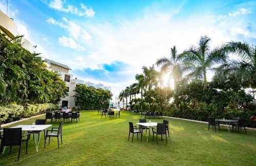 Abu Road Hotel | Hotel Chandrawati Palace