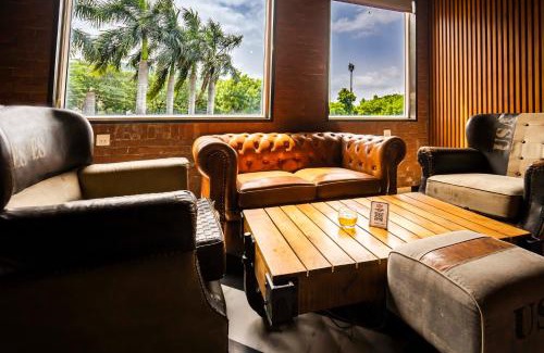 Abu Road Hotel | Hotel Chandrawati Palace