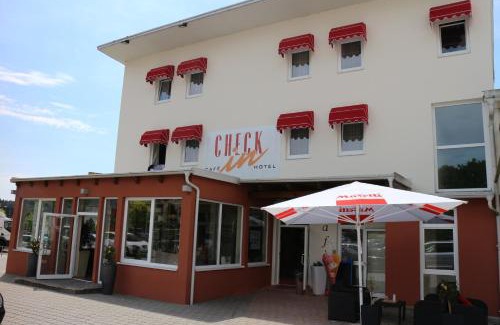 Ludersdorf-Wilfersdorf Hotel | Hotel Checkin
