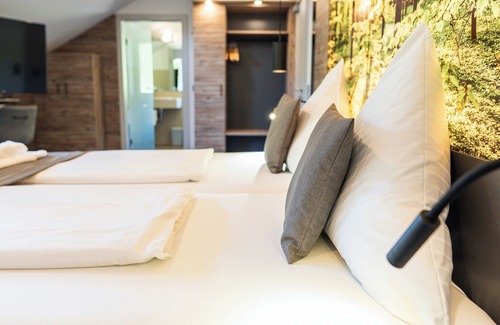 Heimbuchenthal Hotel | Hotel Christel